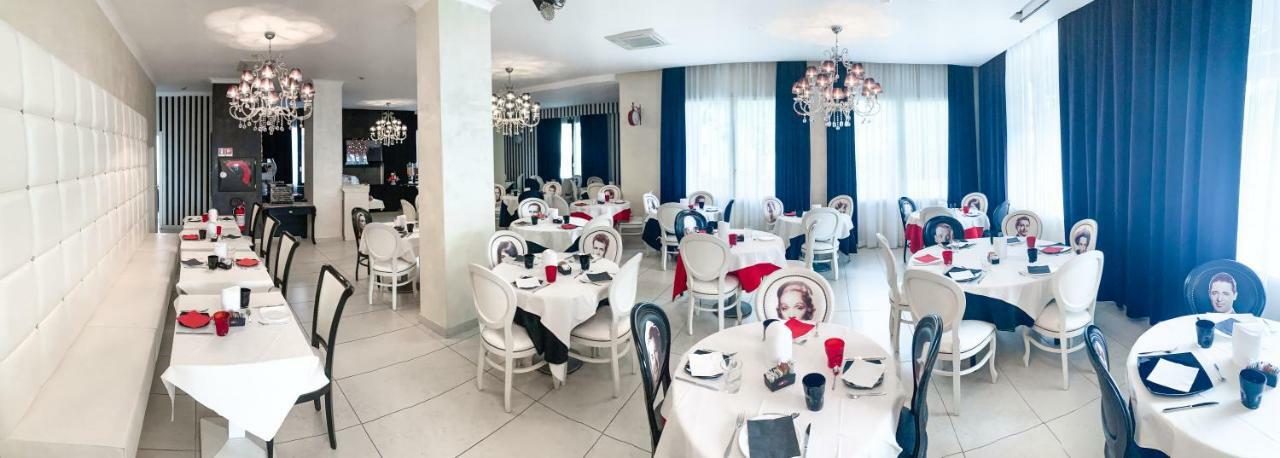Hotel Le Cinema Gatteo a Mare Dış mekan fotoğraf